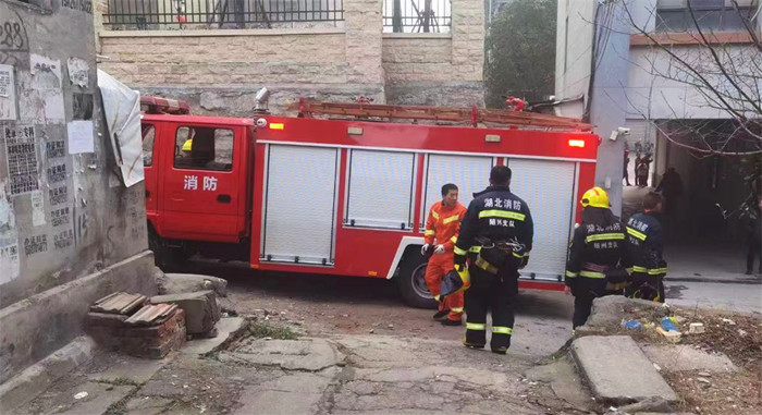 ����܇�S�����]4��2.5��ˮ������܇ 2.5��ˮ������܇�r�񡢅���(sh��)���DƬ����